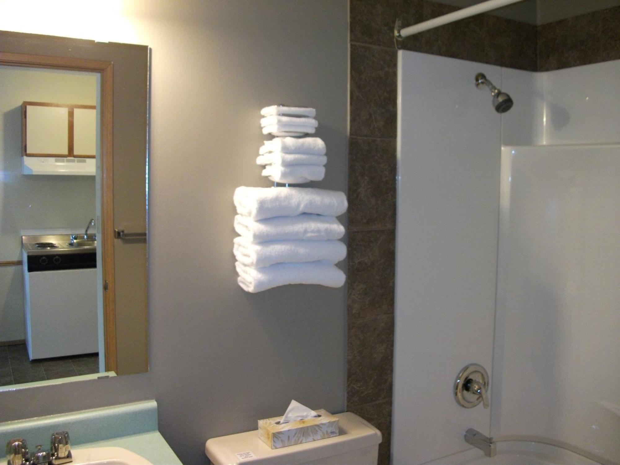 Siesta Suites Келоуна Экстерьер фото