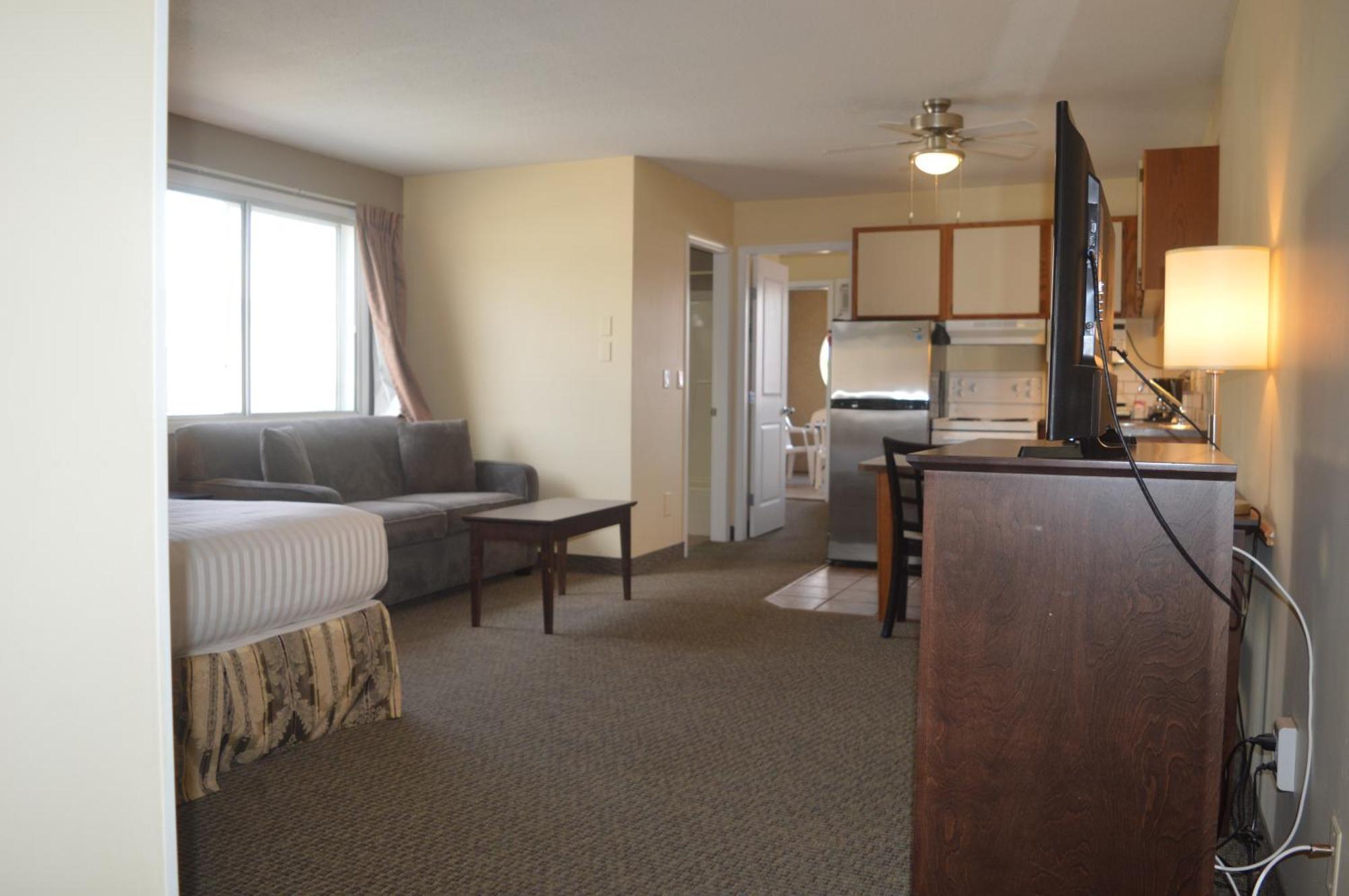 Siesta Suites Келоуна Экстерьер фото