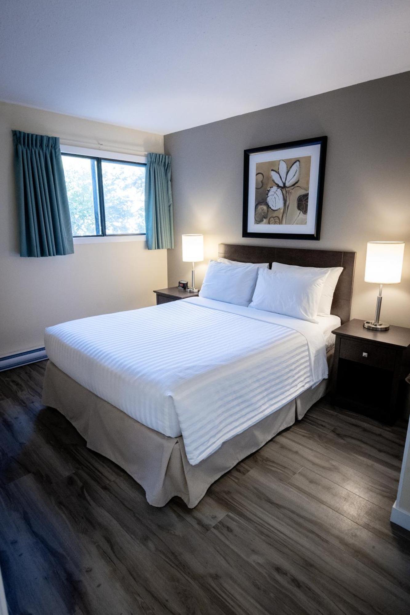 Siesta Suites Келоуна Экстерьер фото