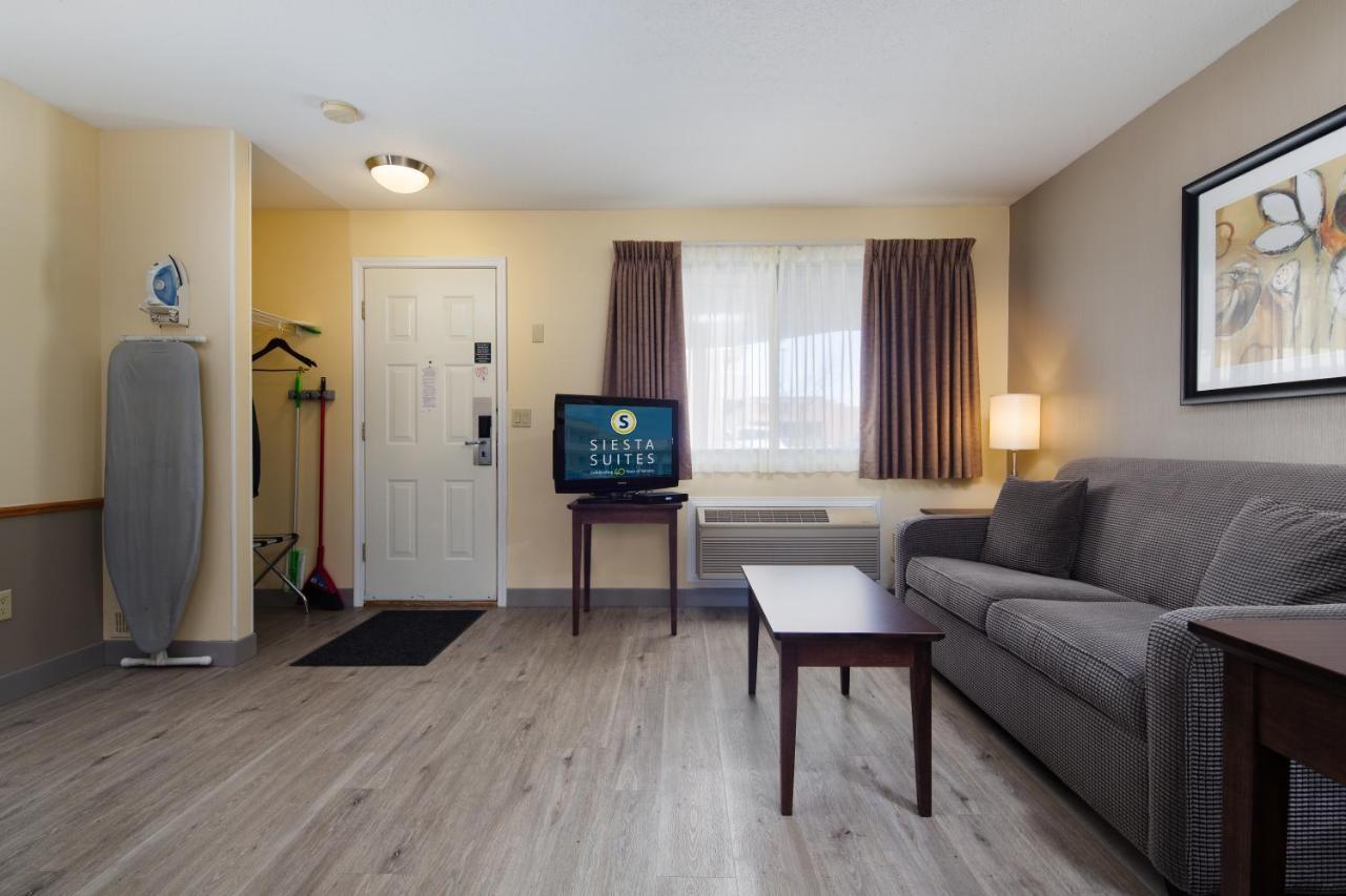 Siesta Suites Келоуна Экстерьер фото